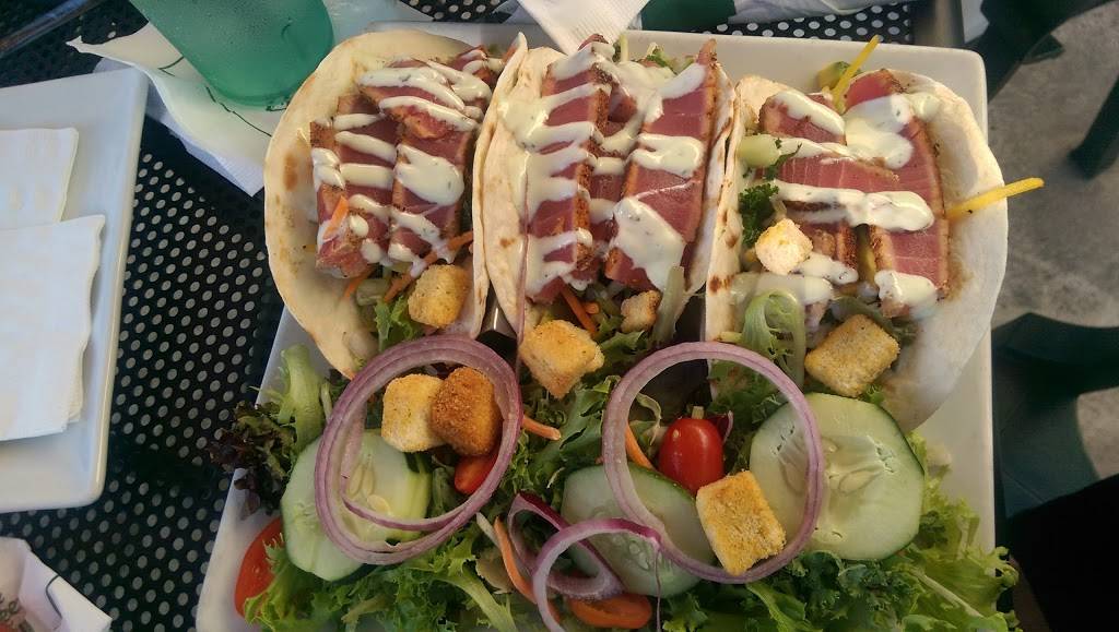 The Greene Turtle Sports Bar & Grille | restaurant | 6 St. Marys Avenue, Suite 104, La Plata, MD 20646, USA | 3013929119 OR +1 301-392-9119