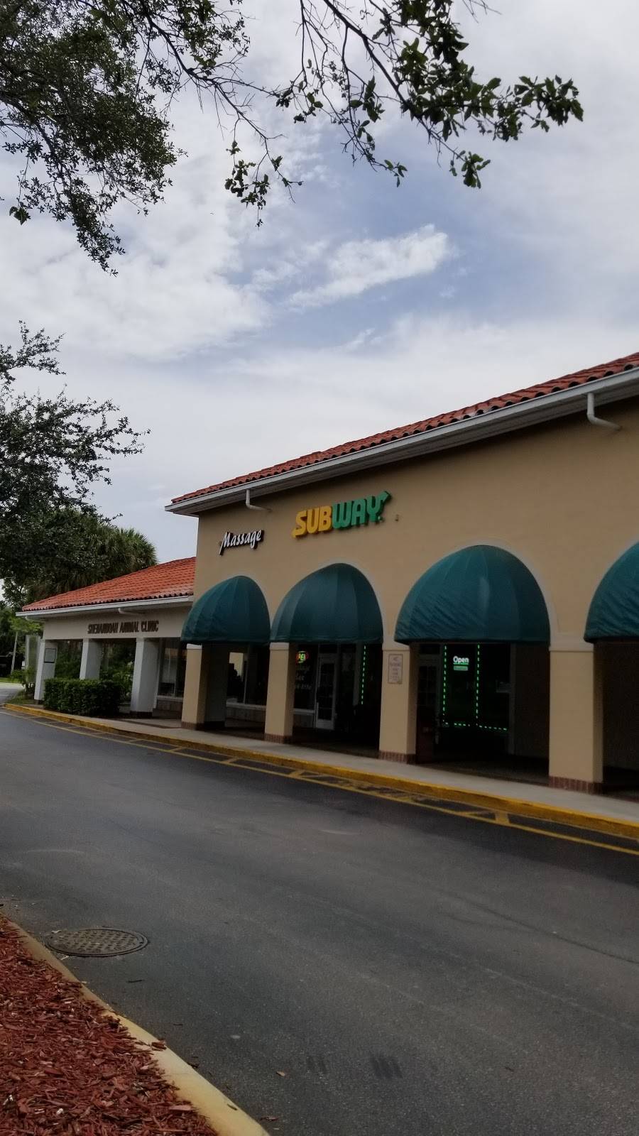 Subway | restaurant | 13606 W State Rd 84, Davie, FL 33325, USA | 9544746651 OR +1 954-474-6651