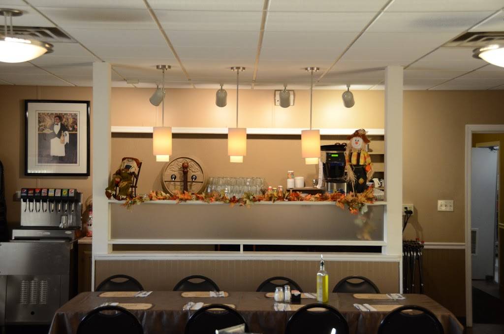 Bernardis Restaurant | restaurant | 2137 Washington Rd, Washington, IL 61571, USA | 3097455505 OR +1 309-745-5505