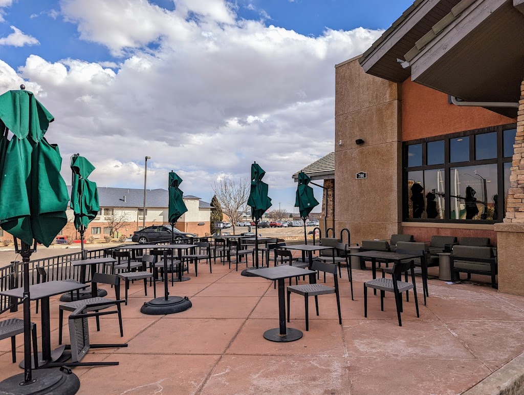 Starbucks | cafe | 700 Eagleridge Blvd, Pueblo, CO 81008, USA | 7195421124 OR +1 719-542-1124