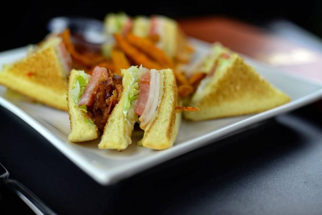 Da Luft Restaurant & Lounge | night club | 1242 H St NE, Washington, DC 20002, USA | 2023881200 OR +1 202-388-1200