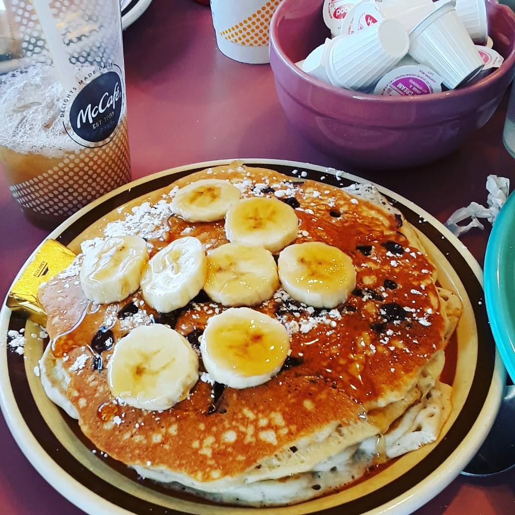 Donnas Restaurant | restaurant | 980 Saratoga St, East Boston, MA 02128, USA | 6175689314 OR +1 617-568-9314