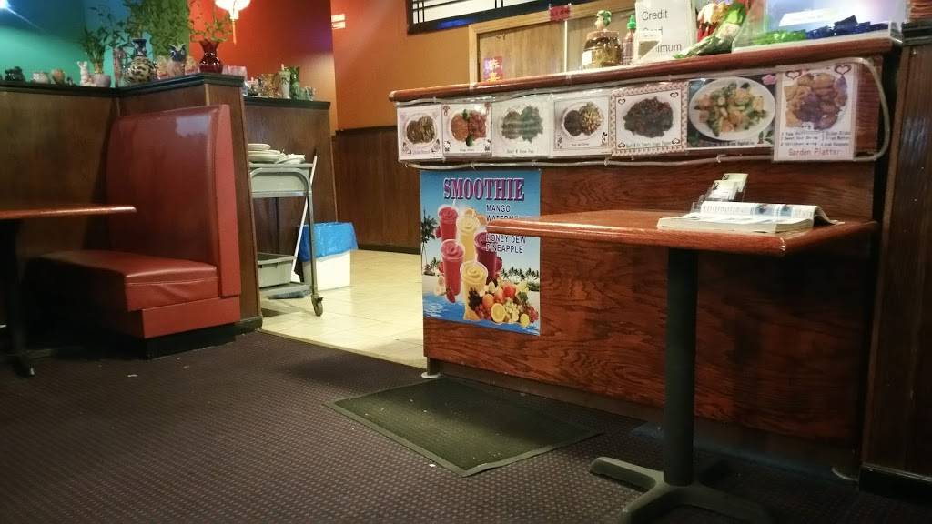 Jades Garden | restaurant | 411 E South St, Plano, IL 60545, USA | 6305529828 OR +1 630-552-9828