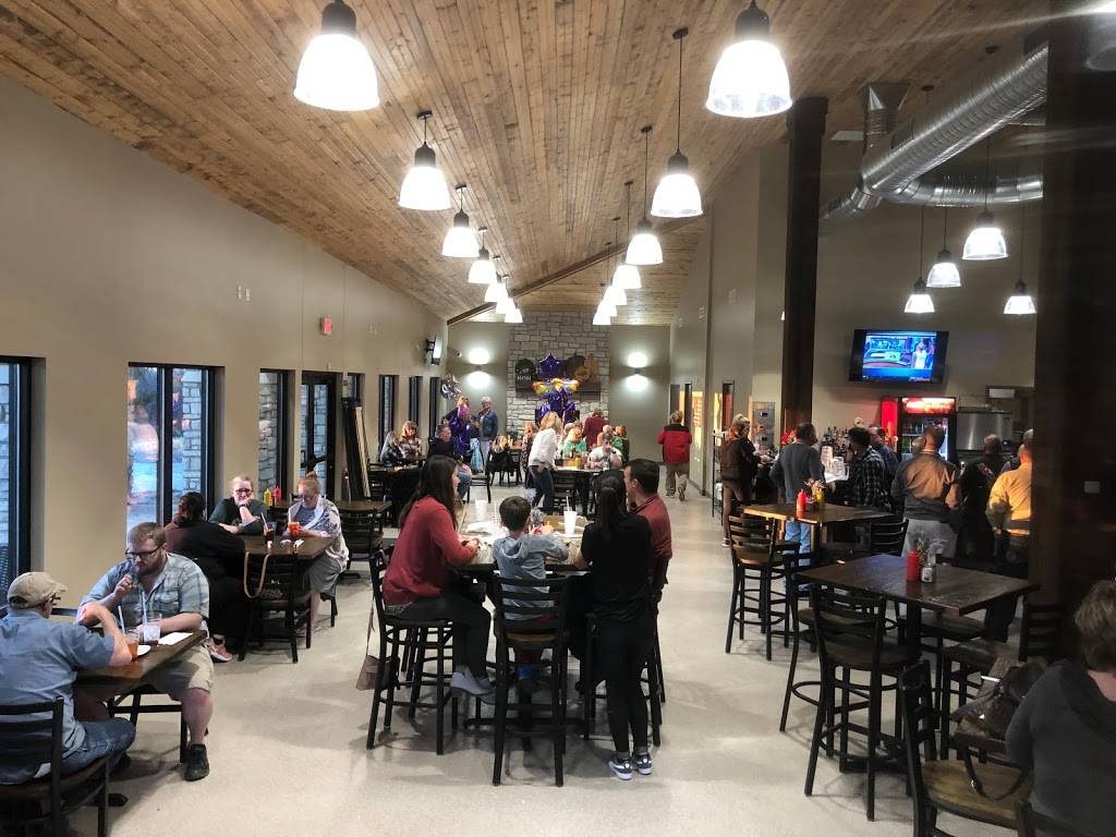 Golf Hill Grille | restaurant | 1201 E Golf Hill Dr, Excelsior Springs, MO 64024, USA | 8166309580 OR +1 816-630-9580