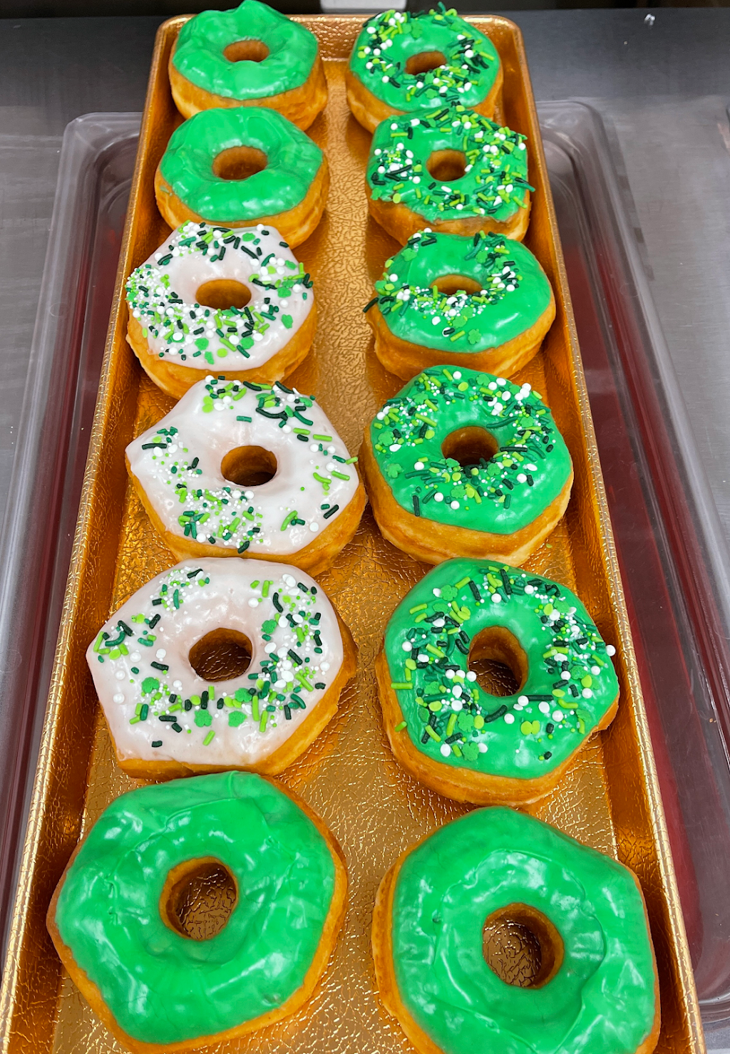 Shipley Do-Nuts | bakery | 240 S Saginaw Blvd Site 100, Saginaw, TX 76179, USA | 6822245656 OR +1 682-224-5656