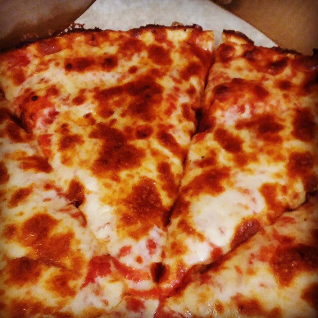 Peruchos Pizza | restaurant | 1280 Grafton St, Worcester, MA 01604, USA | 5087679800 OR +1 508-767-9800