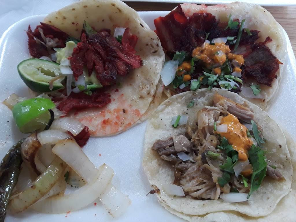 Las Huastecas | restaurant | 7124 Military Pkwy, Dallas, TX 75227, USA | 2143812722 OR +1 214-381-2722