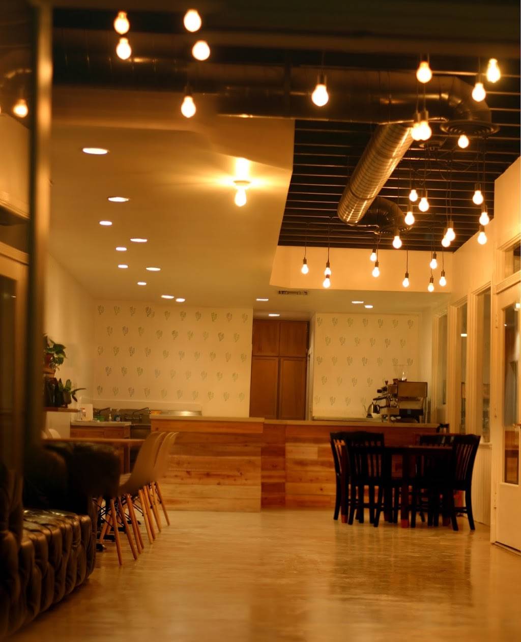 Cactus Coffee | meal takeaway | 2232 D St #102, La Verne, CA 91750, USA | 9092938481 OR +1 909-293-8481