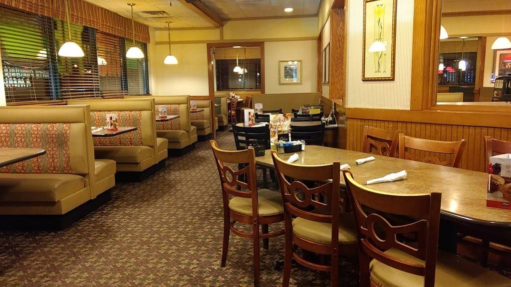Perkins Restaurant & Bakery | restaurant | 1810 W E War Memorial Dr, Peoria, IL 61614, USA | 3096828616 OR +1 309-682-8616