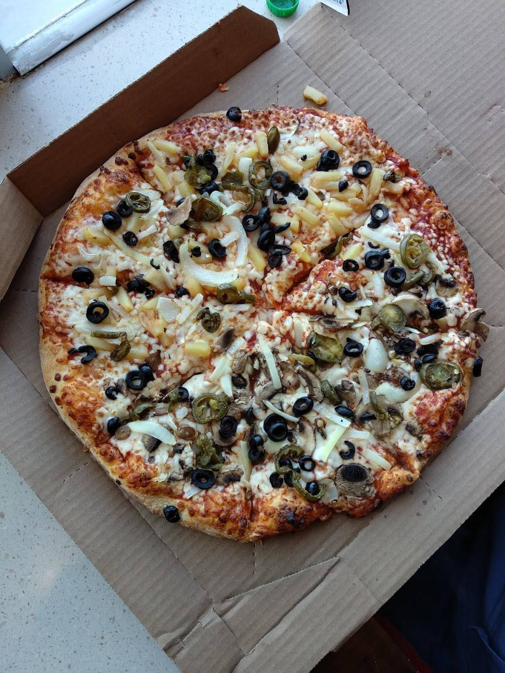 Dominos Pizza | meal delivery | 201 Sheppard Ave E, North York, ON M2N 3A8, Canada | 4167301313 OR +1 416-730-1313