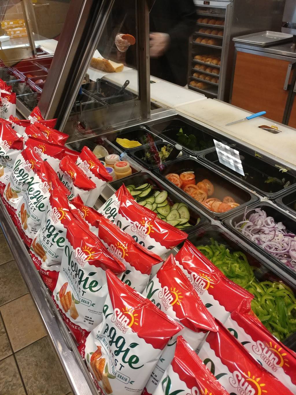 Subway | restaurant | 2775 W Thomas Rd #101, Phoenix, AZ 85017, USA | 6022697037 OR +1 602-269-7037