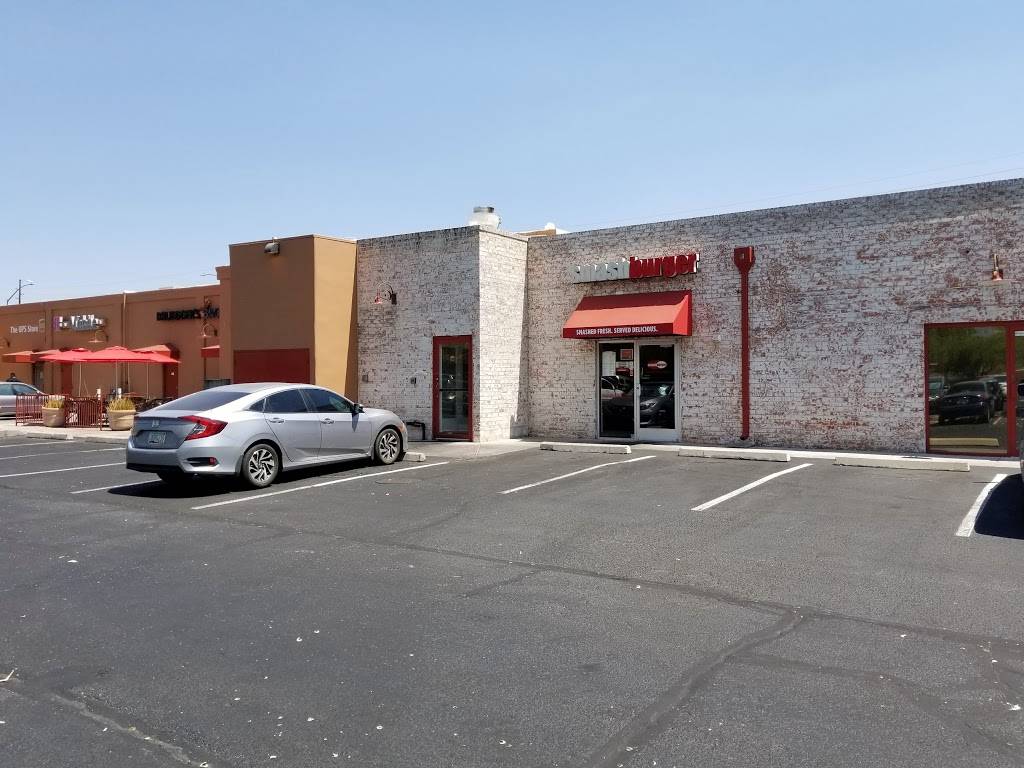 Smashburger | restaurant | 3837 E Broadway Blvd Suite 100, Tucson, AZ 85716, USA | 5203259553 OR +1 520-325-9553