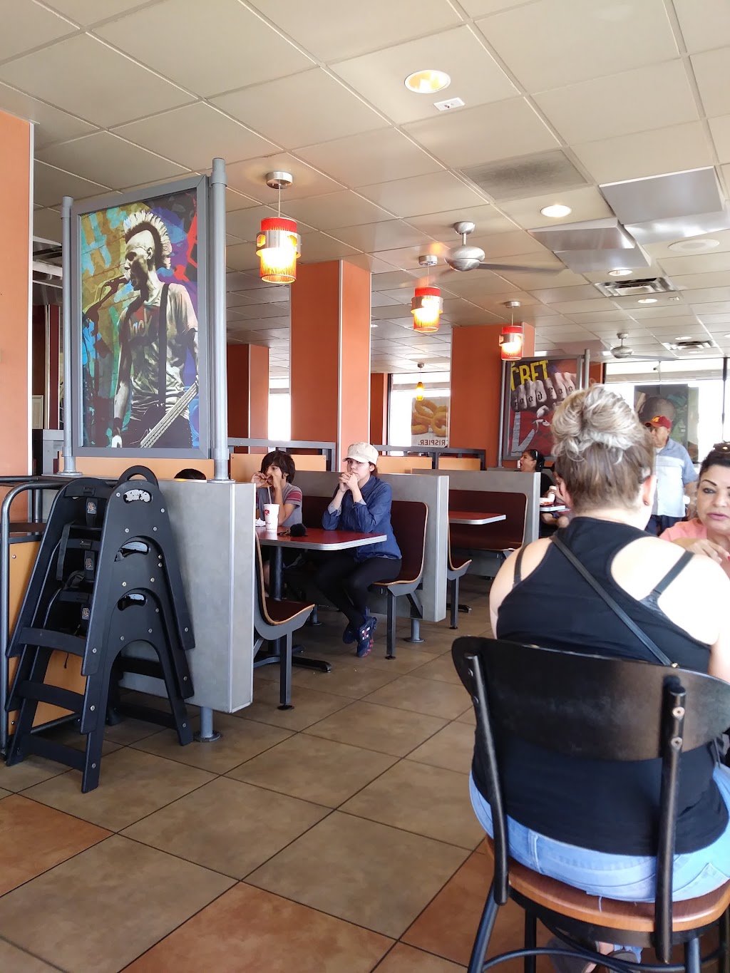Jack in the Box | restaurant | 703 Imperial Ave, Calexico, CA 92231, USA | 7603574211 OR +1 760-357-4211