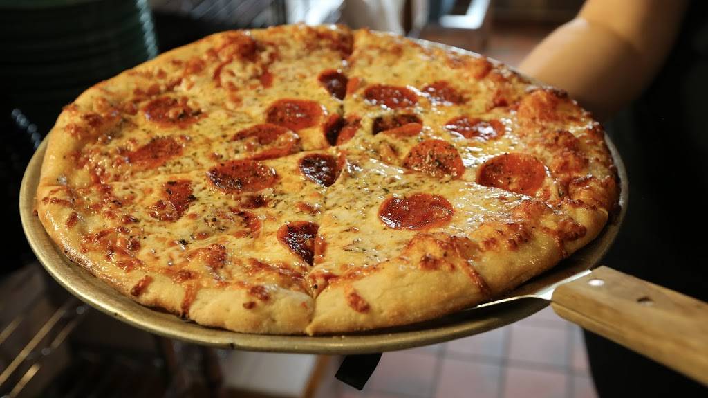 Slice of Life Pizzeria & Pub Downtown | restaurant | 125 Market St, Wilmington, NC 28401, USA | 9102519444 OR +1 910-251-9444