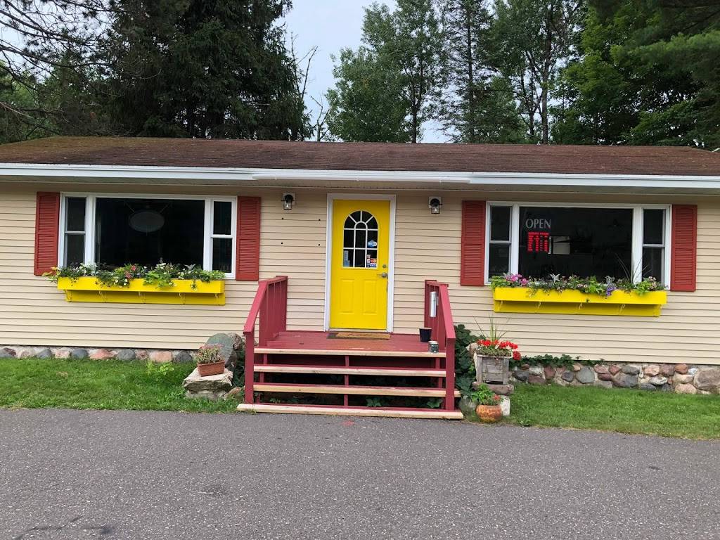 Tinys Diner | restaurant | 10193 WI-77, Hayward, WI 54843, USA | 7154623584 OR +1 715-462-3584