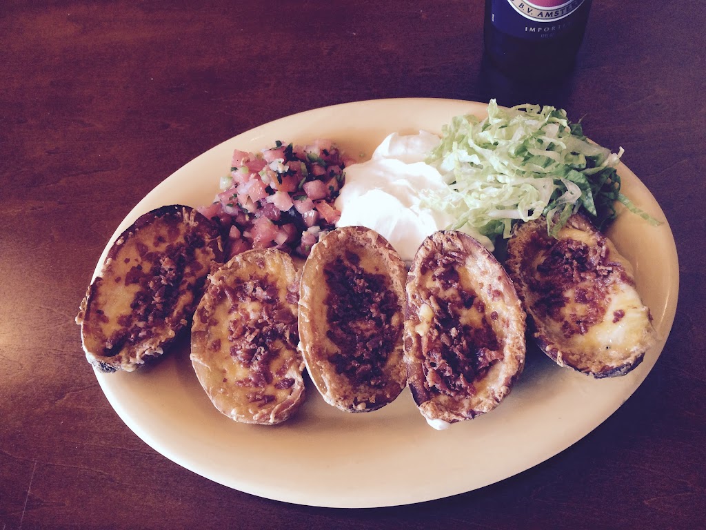 Wahoos River Bar and Grill | restaurant | 475 North Rd, Naples, FL 34104, USA | 2392131441 OR +1 239-213-1441