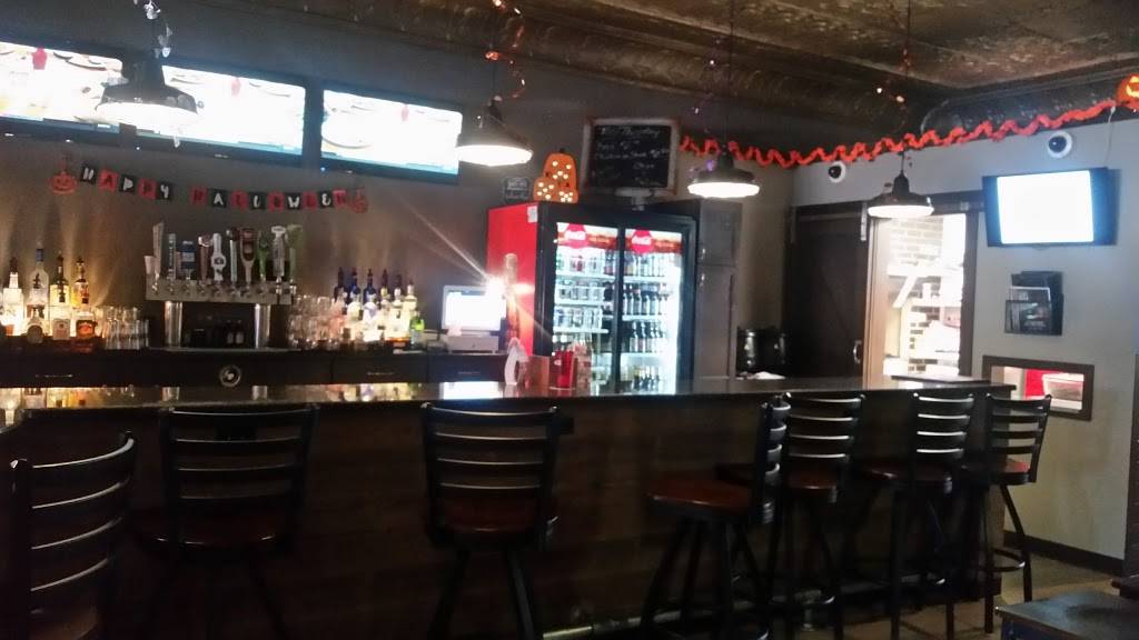 Silver Fox | meal takeaway | 118 E Main St, Marshall, WI 53559, USA | 6086558400 OR +1 608-655-8400