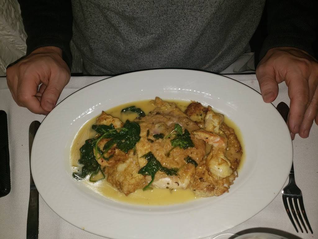 Stella D’oro | restaurant | 109 College St, Middletown, CT 06457, USA | 8607887089 OR +1 860-788-7089