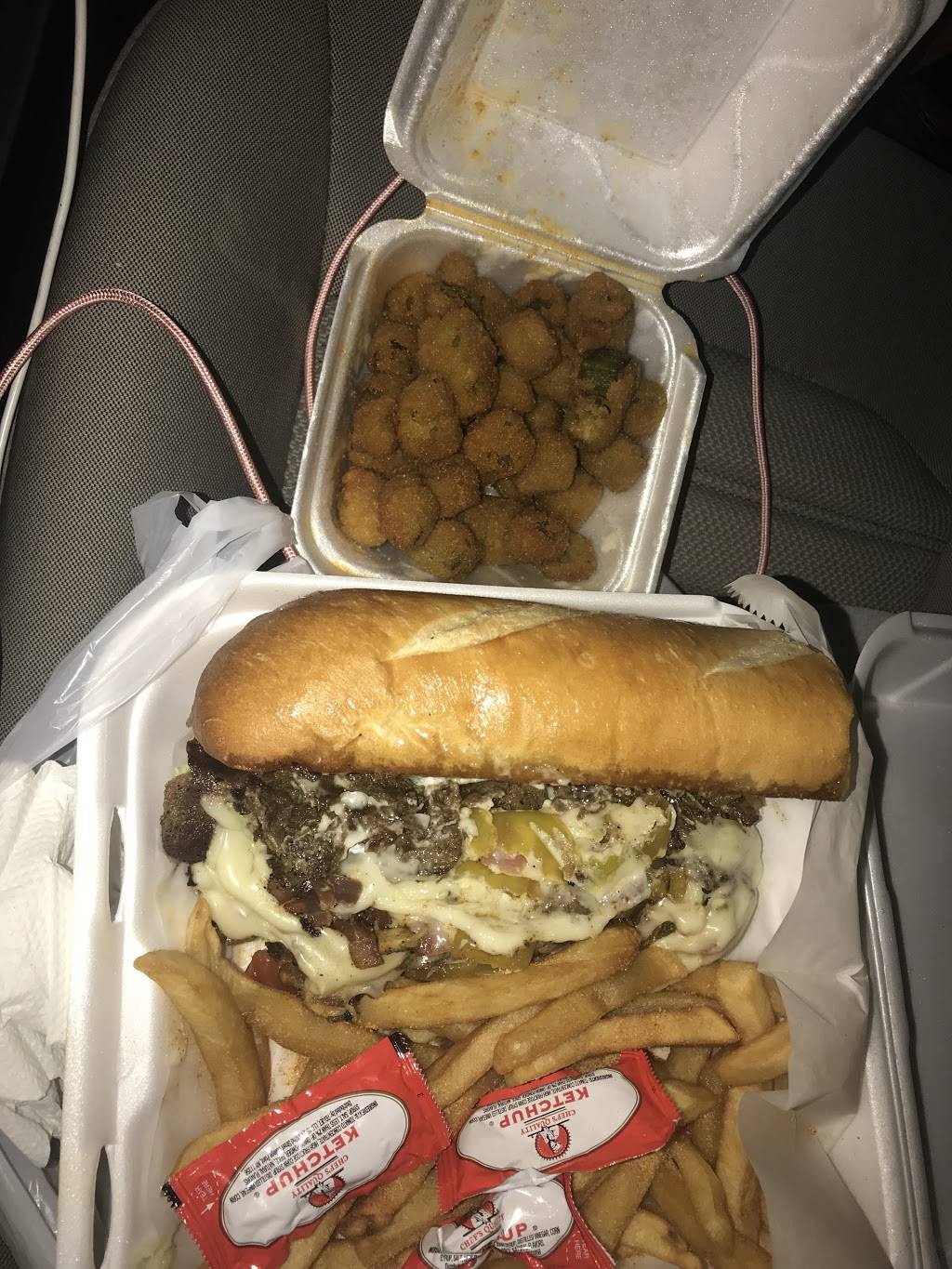 Hot Wings Express | restaurant | 1373 Thomas St, Memphis, TN 38107, USA | 9015441900 OR +1 901-544-1900