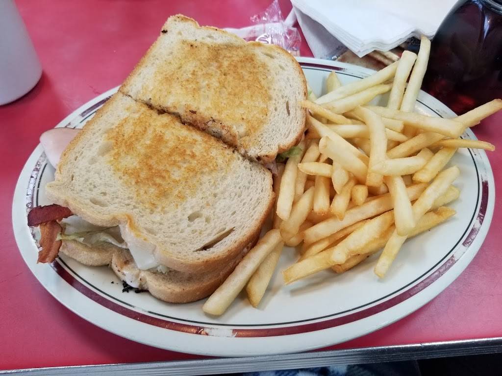 Huddle House | restaurant | 107 Stone Creek Blvd, Tupelo, MS 38804, USA | 6626803216 OR +1 662-680-3216