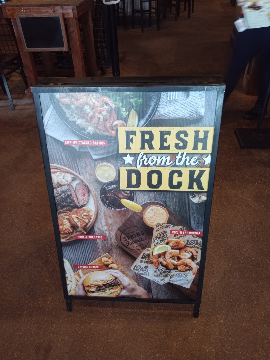 Logans Roadhouse | restaurant | 2424 N Maize Rd, Wichita, KS 67205, USA | 3167296900 OR +1 316-729-6900