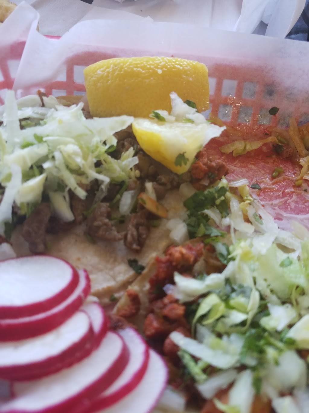 Taqueria Migueles | restaurant | 905 Academy Ave, Sanger, CA 93657, USA | 5593998616 OR +1 559-399-8616