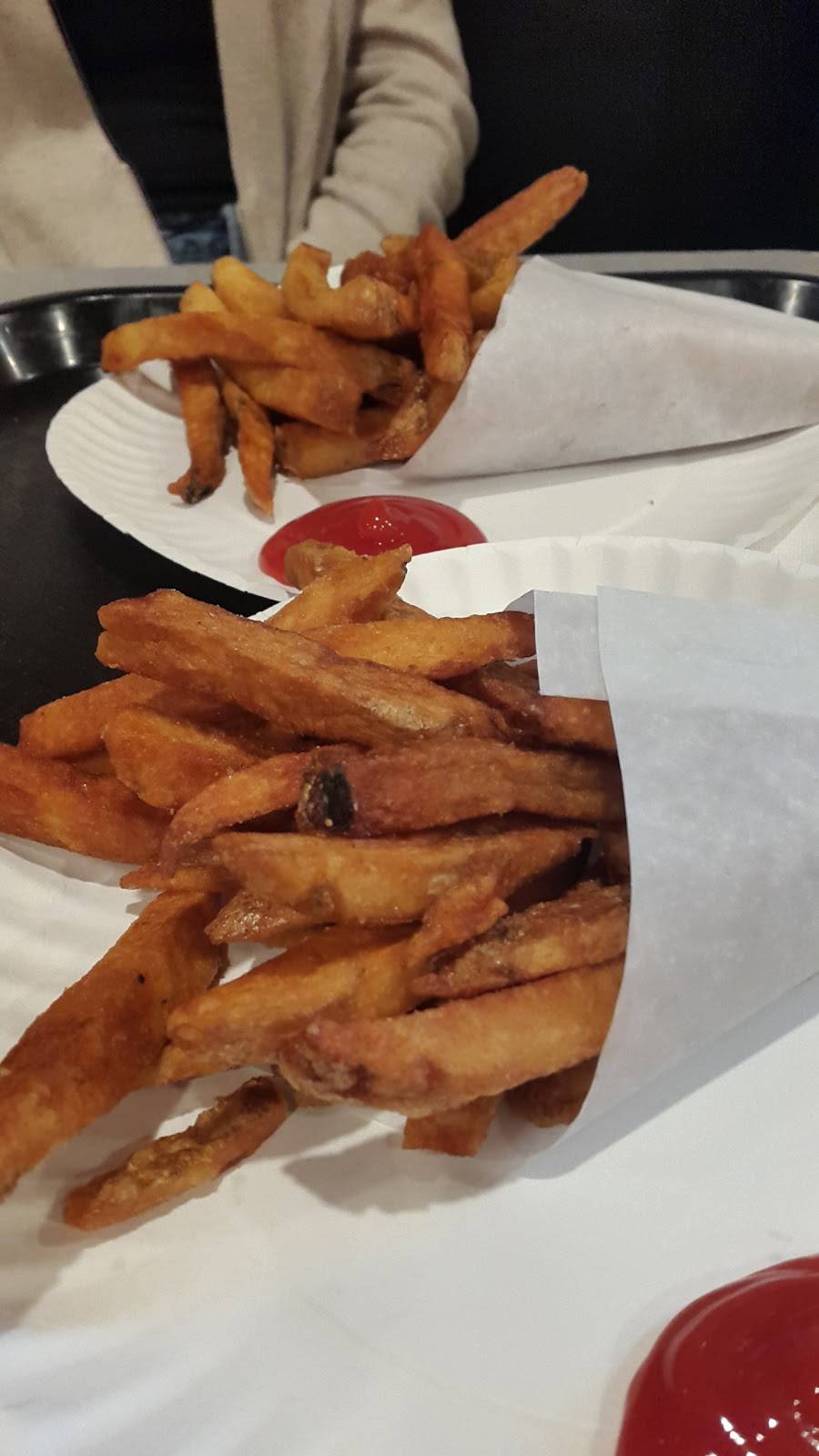 European Republic | restaurant | 337 New York Ave, Huntington, NY 11743, USA | 6316929330 OR +1 631-692-9330