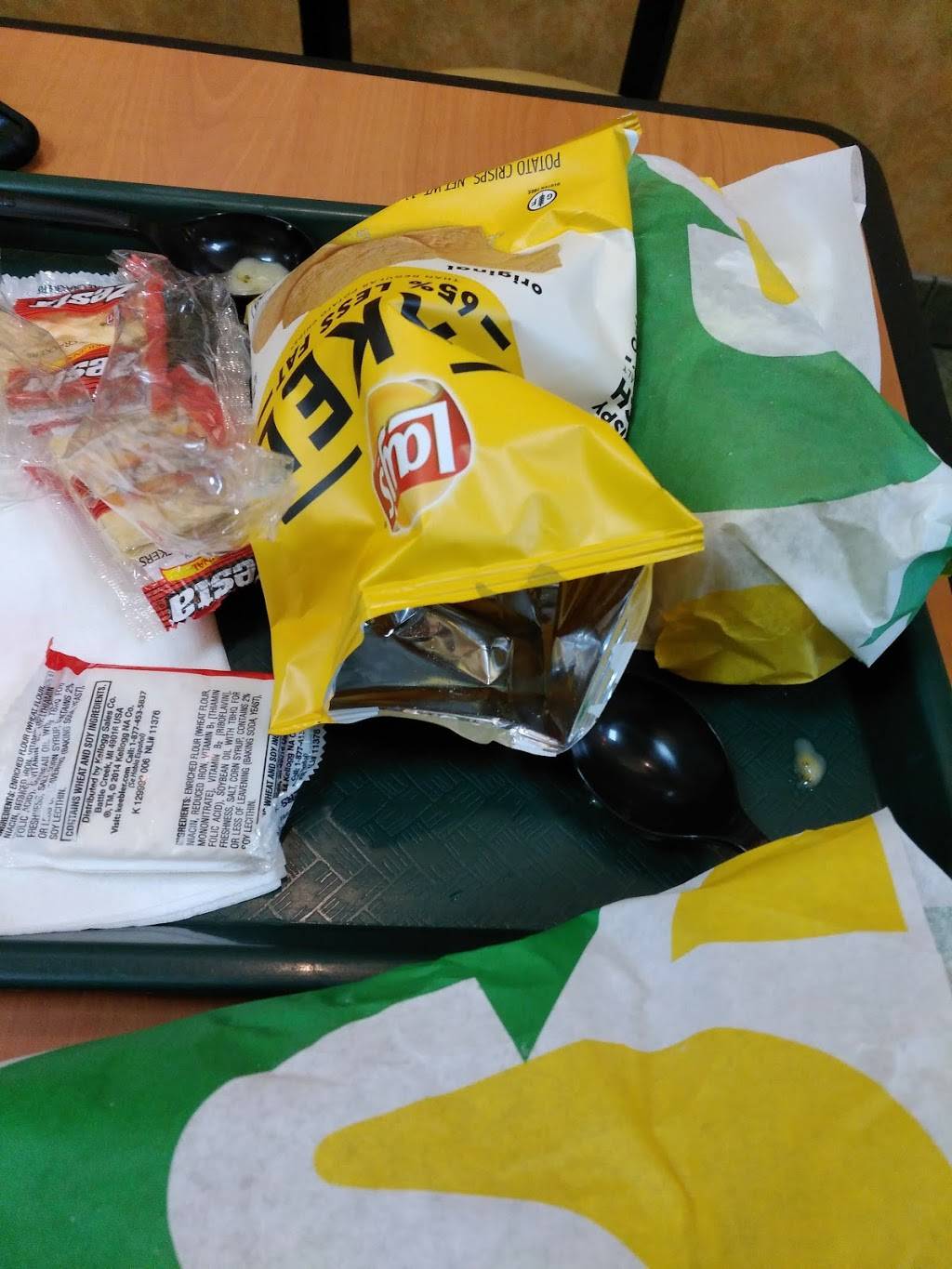 Subway | restaurant | 4606 S Damen Ave, Chicago, IL 60609, USA | 7738439879 OR +1 773-843-9879