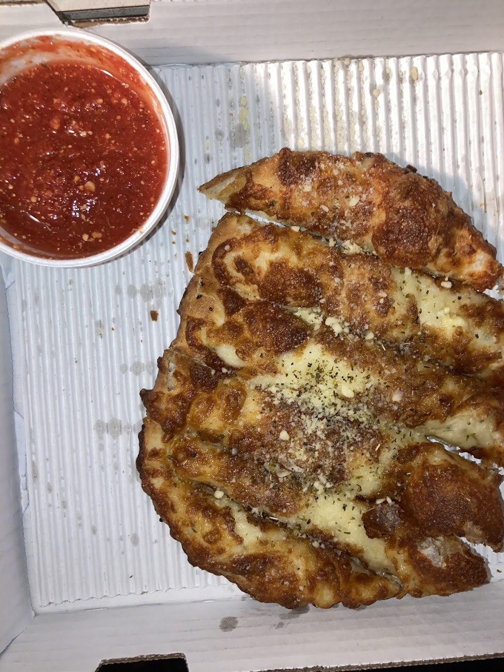 Francas Pizzeria | meal delivery | 1551 Wealthy St SE, Grand Rapids, MI 49506, USA | 6162901551 OR +1 616-290-1551