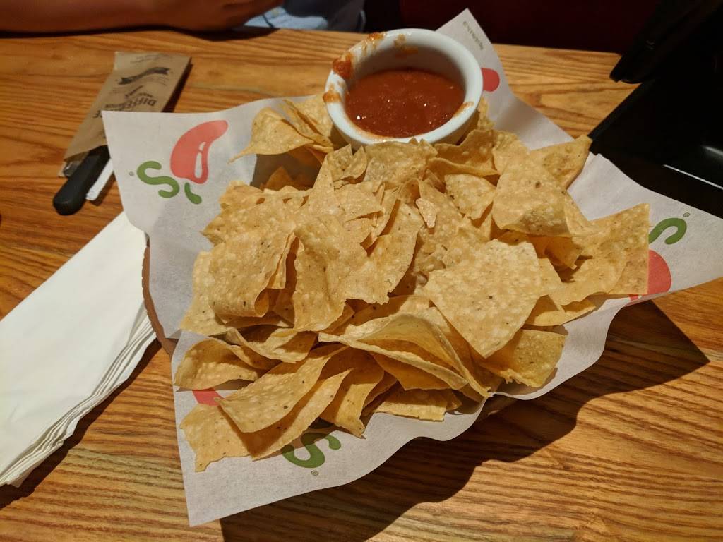 Chilis Grill & Bar | meal takeaway | 3422 Lithia Pinecrest Rd, Valrico, FL 33596, USA | 8136537375 OR +1 813-653-7375