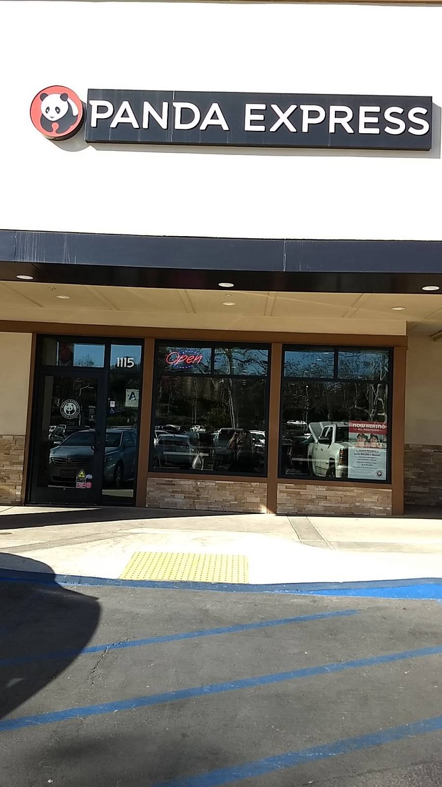 Panda Express | restaurant | 1115 S Mission Rd, Fallbrook, CA 92028, USA | 7604518723 OR +1 760-451-8723