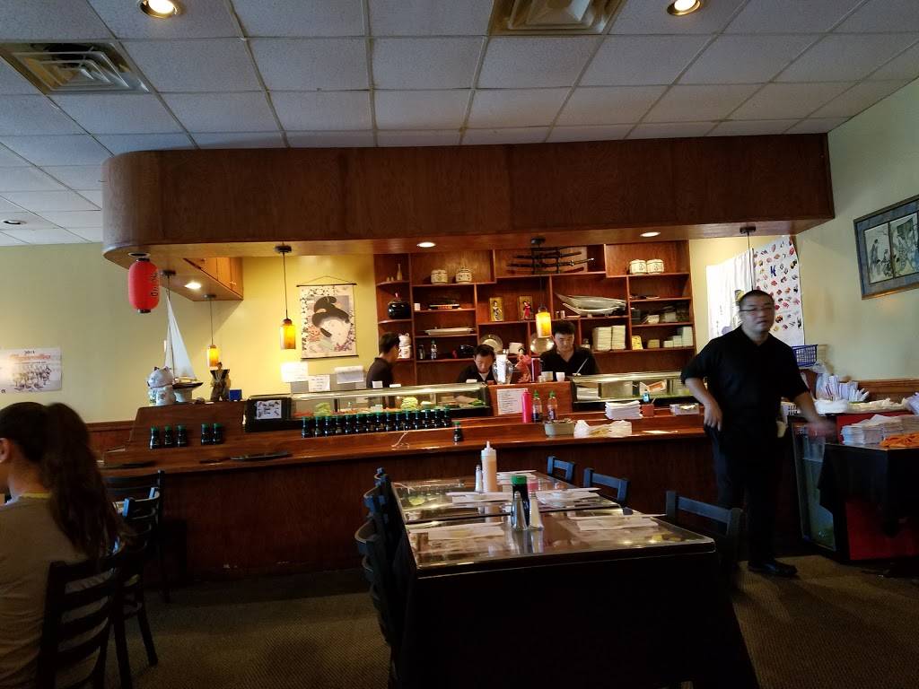 Fuji Sushi Bar | restaurant | 1499 S College St e, Auburn, AL 36832, USA | 3348877766 OR +1 334-887-7766