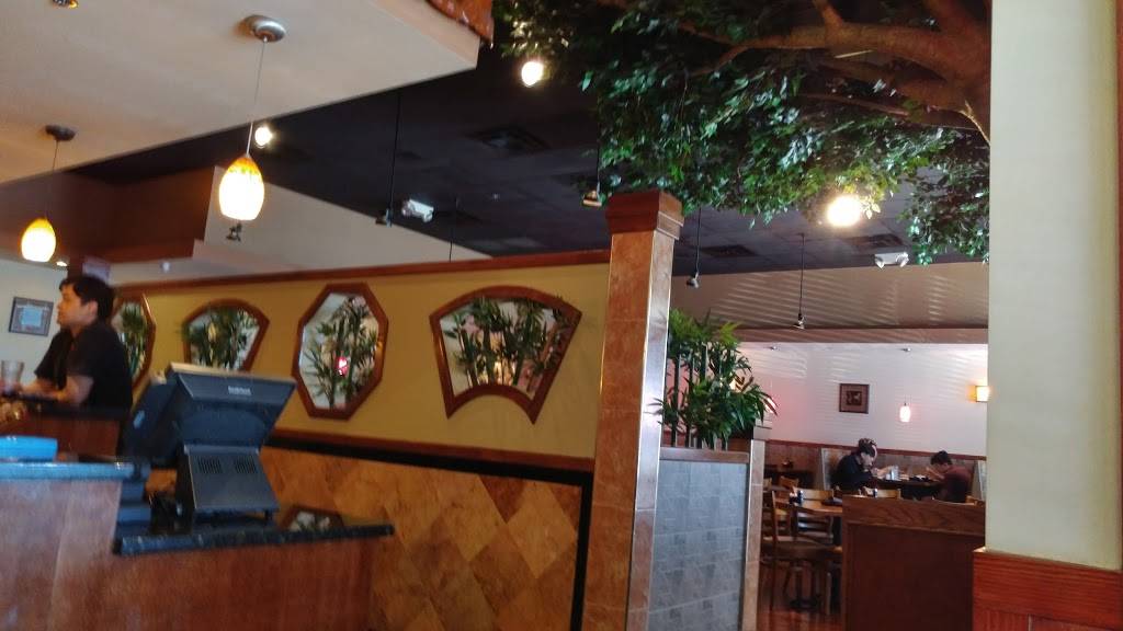 Lins China Bistro | restaurant | 10270 Bristow Center Dr, Bristow, VA 20136, USA | 7033938989 OR +1 703-393-8989