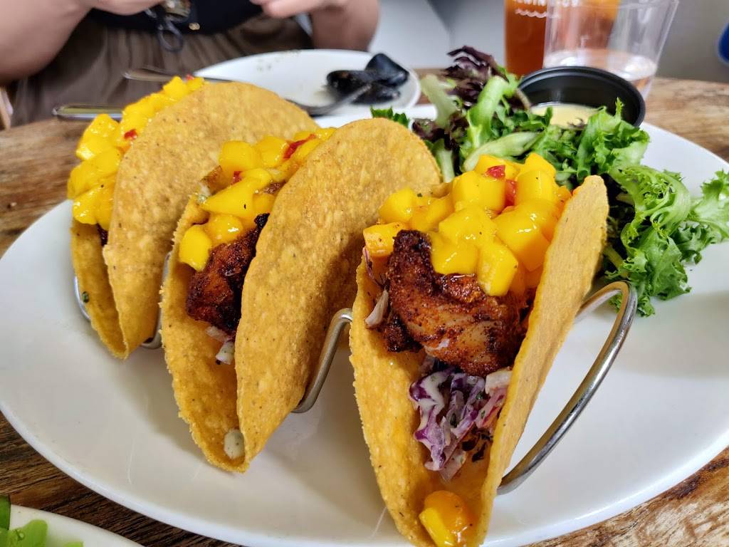 668 The Gig Shack | restaurant | 782 Main St, Montauk, NY 11954, USA | 6316682727 OR +1 631-668-2727