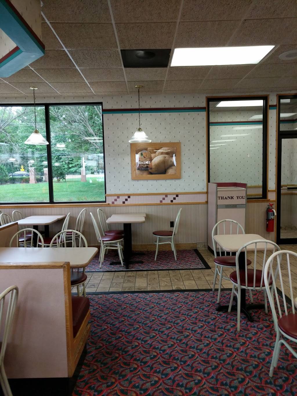 Wendys | restaurant | 100 E Central Ave, Edgewater, MD 21037, USA | 4109564868 OR +1 410-956-4868