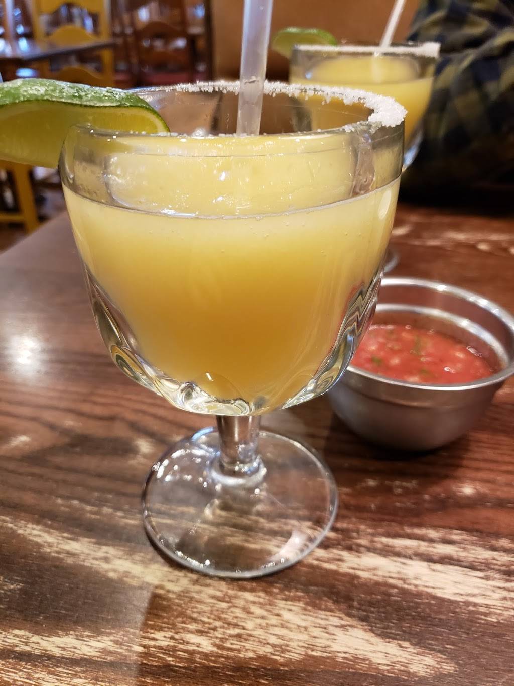 Plaza Azteca | restaurant | 5792 Youngstown Warren Rd, Niles, OH 44446, USA | 3303494136 OR +1 330-349-4136