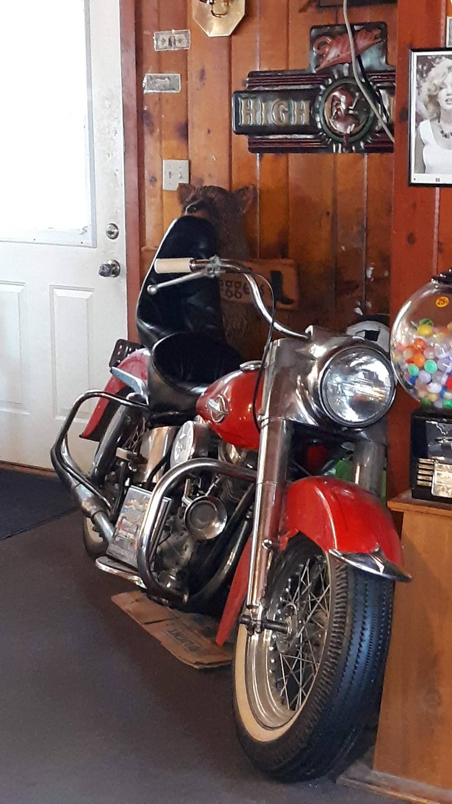 Bootleggers Bar & Grill | restaurant | 16310 US-53, Minong, WI 54859, USA | 7154665554 OR +1 715-466-5554