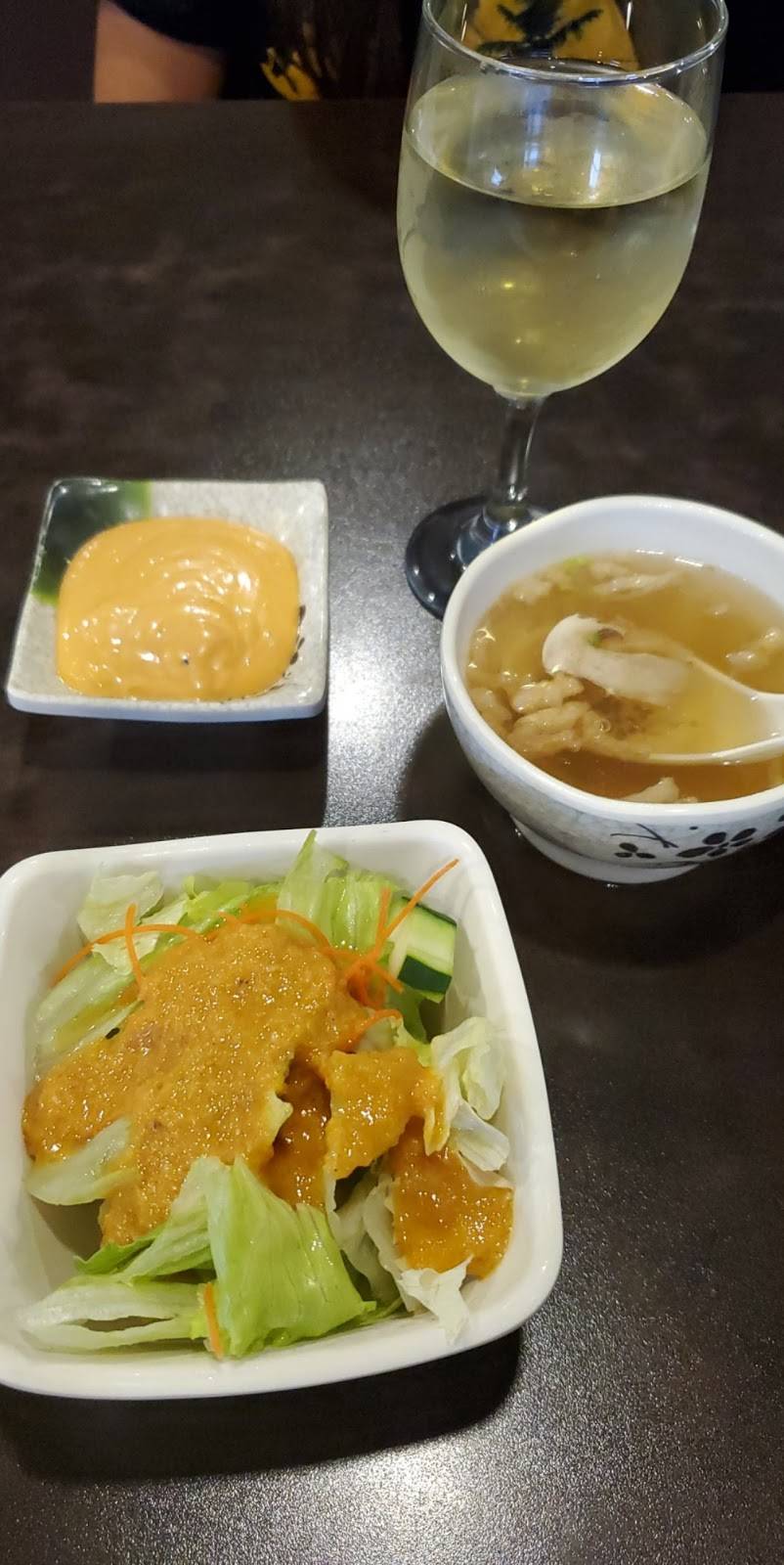 Sakura Sushi & Hibachi | restaurant | 3502 Metro Dr, Council Bluffs, IA 51501, USA | 7123669888 OR +1 712-366-9888