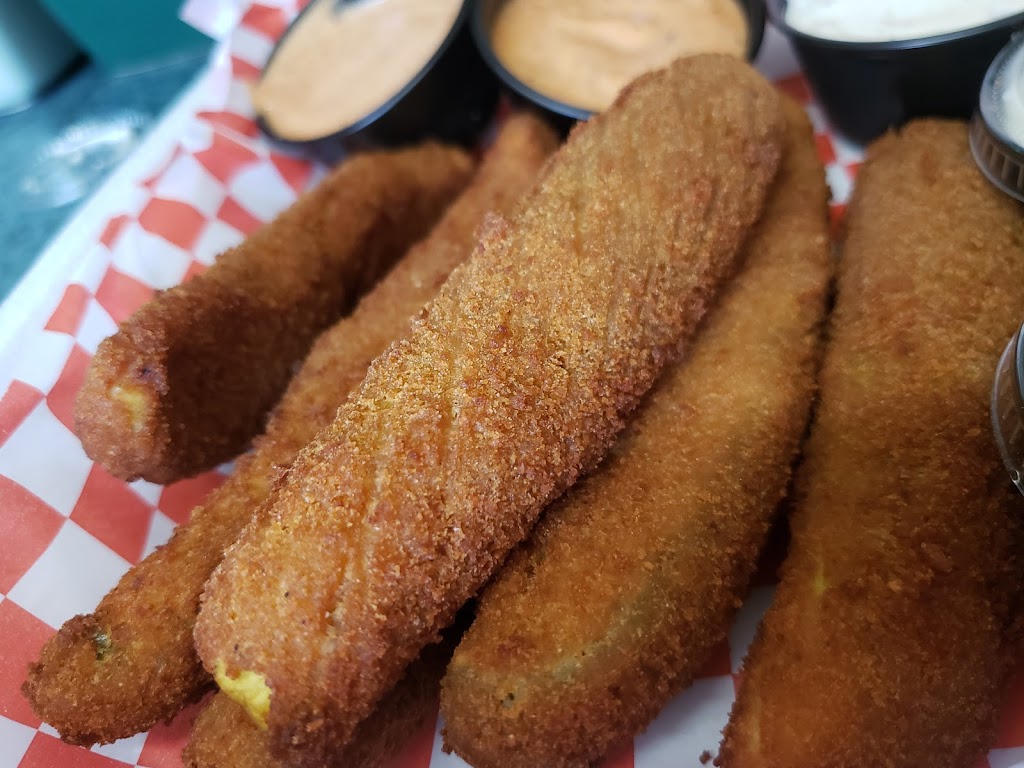 The Kluckin Chicken | restaurant | 18125 Saticoy St Unit A, Reseda, CA 91335, USA | 8186008367 OR +1 818-600-8367