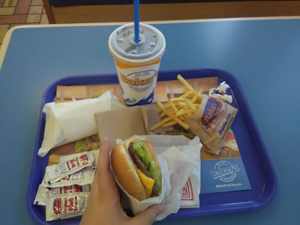 Bakers Drive-Thru | restaurant | 291 W Baseline Rd, Rialto, CA 92376, USA | 9098845233 OR +1 909-884-5233