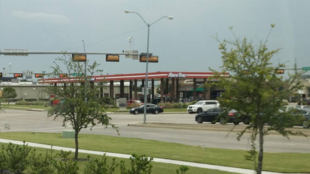 RaceTrac | cafe | 6675 Cedar Ridge Dr, Dallas, TX 75236, USA | 9722961616 OR +1 972-296-1616