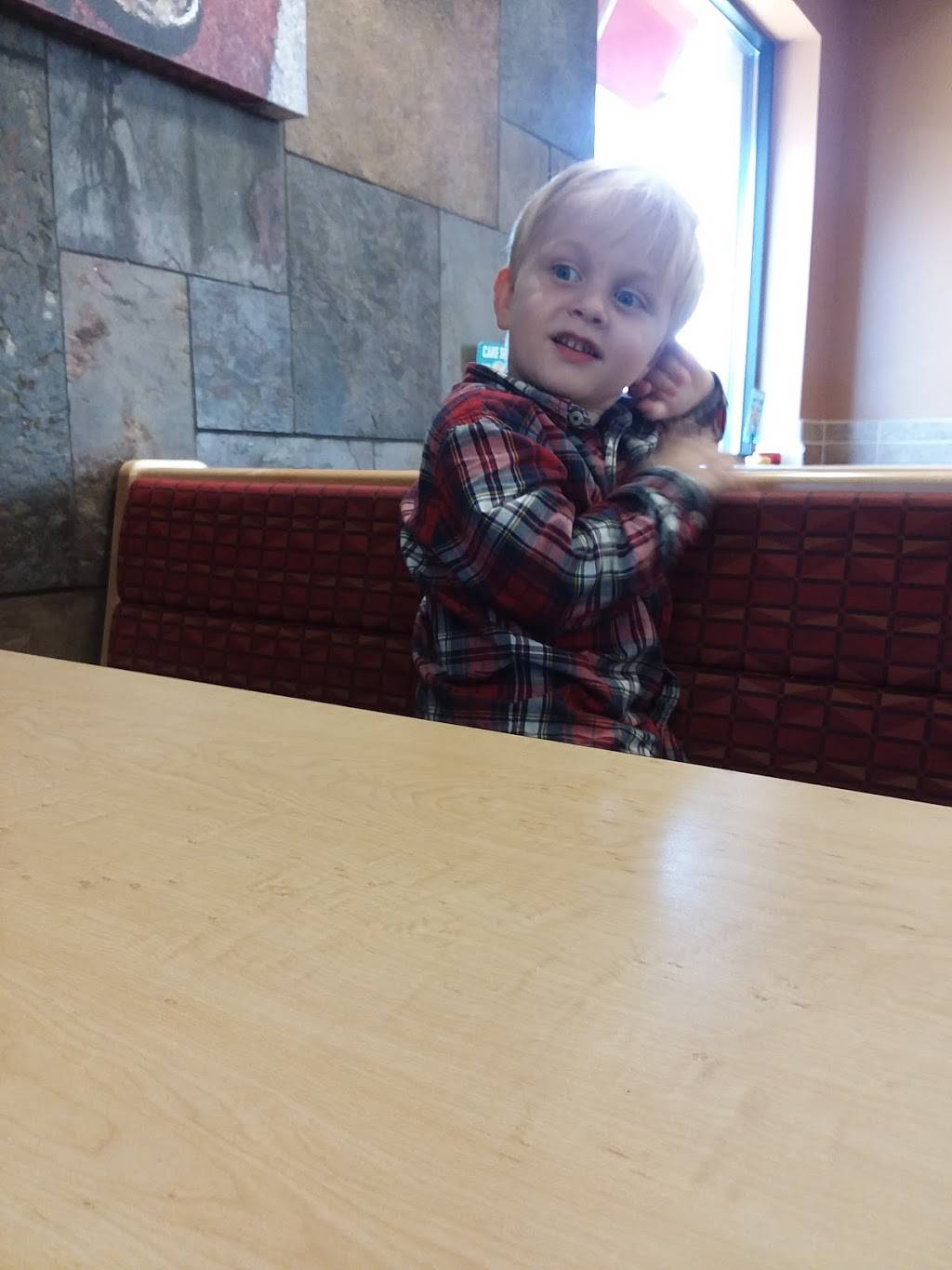 Dairy Queen Grill & Chill | restaurant | 802 3rd Ave SE, Perham, MN 56573, USA | 2183464070 OR +1 218-346-4070