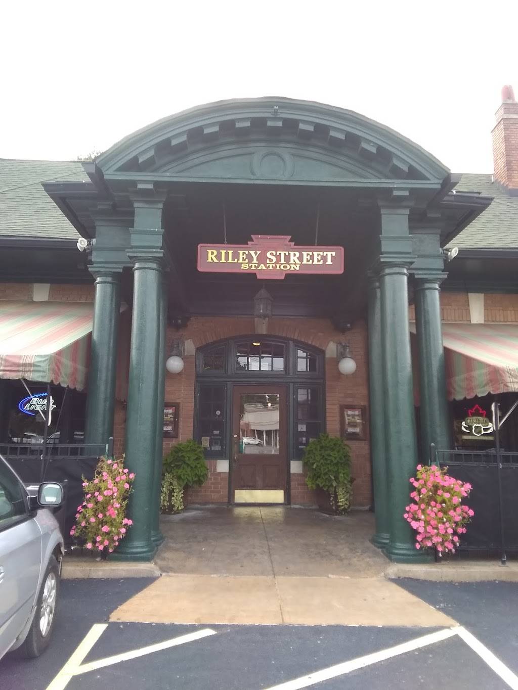 Riley Street Station | restaurant | 27 Riley St, East Aurora, NY 14052, USA | 7166554948 OR +1 716-655-4948