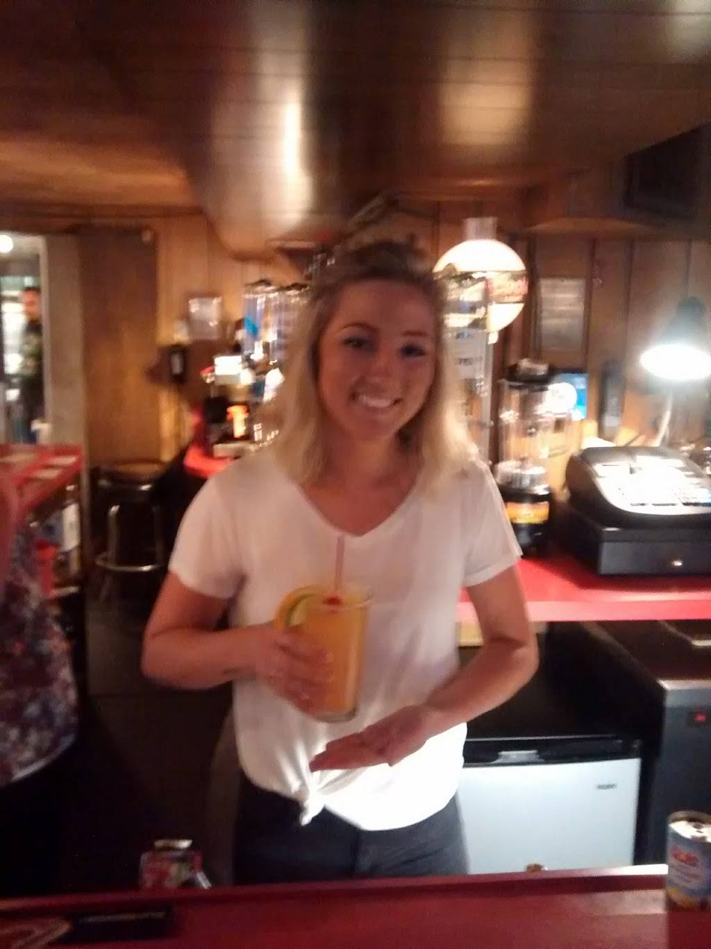 Oinkers Lounge & Grill | restaurant | 1500 E 7th St, Atlantic, IA 50022, USA | 7122434974 OR +1 712-243-4974