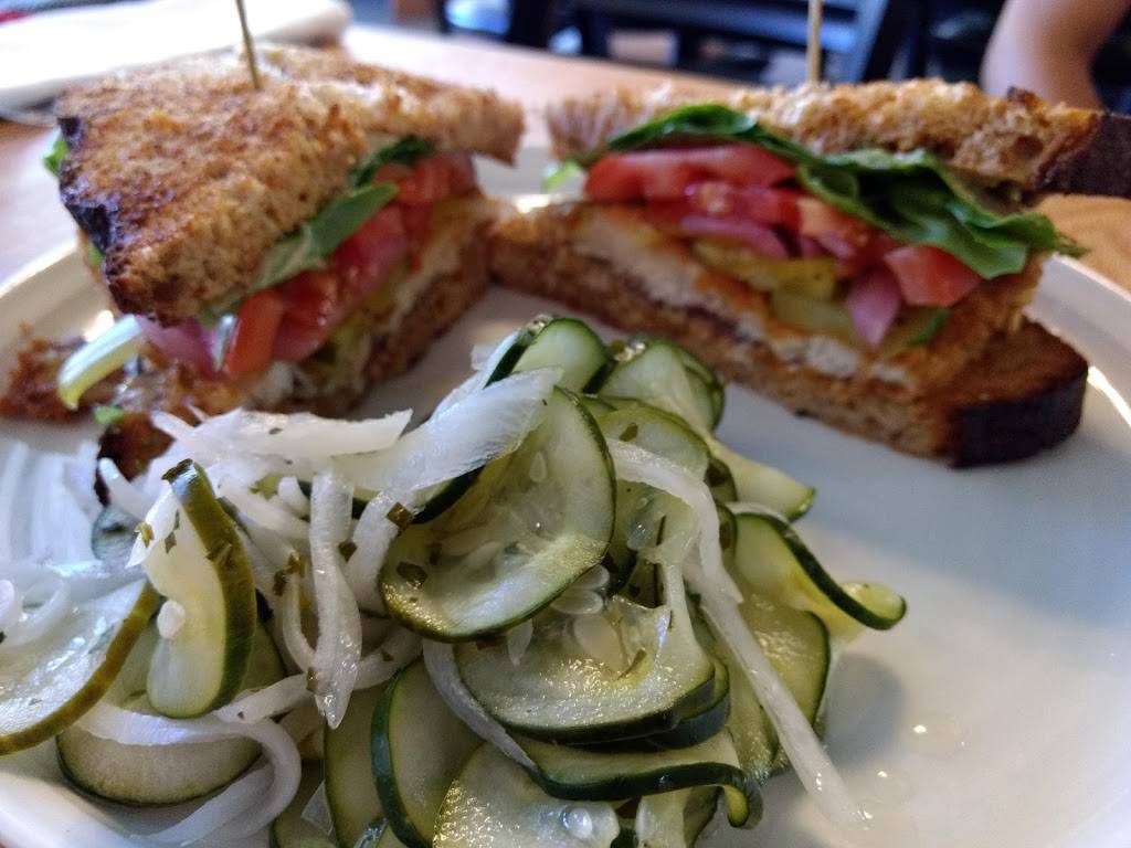 Scuffletown Garden Restaurant & Bar | restaurant | 421 Strawberry St, Richmond, VA 23220, USA | 8049121297 OR +1 804-912-1297