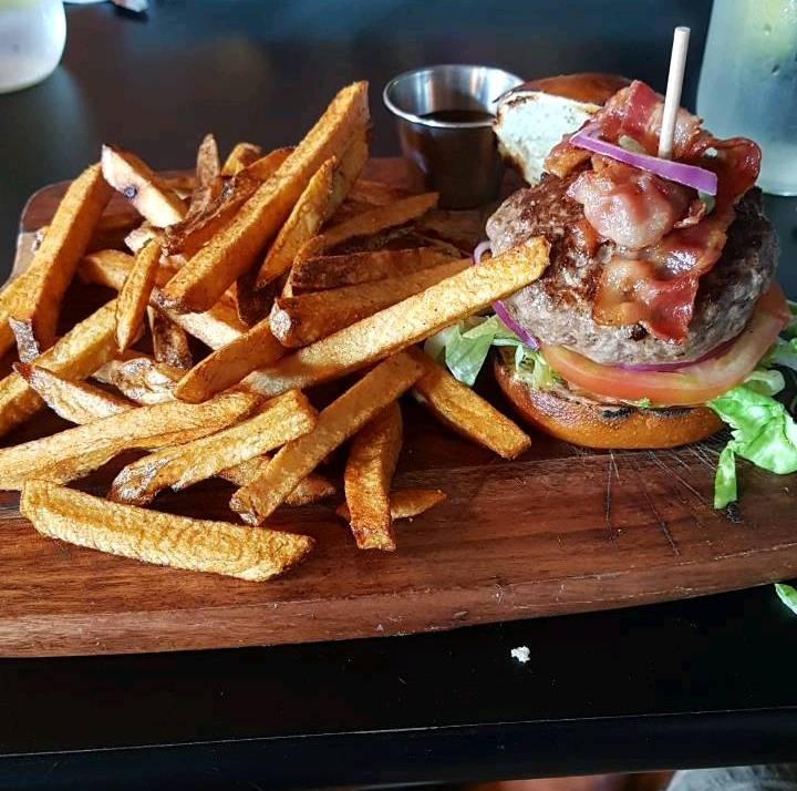 Barrel 67 | restaurant | 67 Murray St, Amherstburg, ON N9V 1H8, Canada | 5197367227 OR +1 519-736-7227