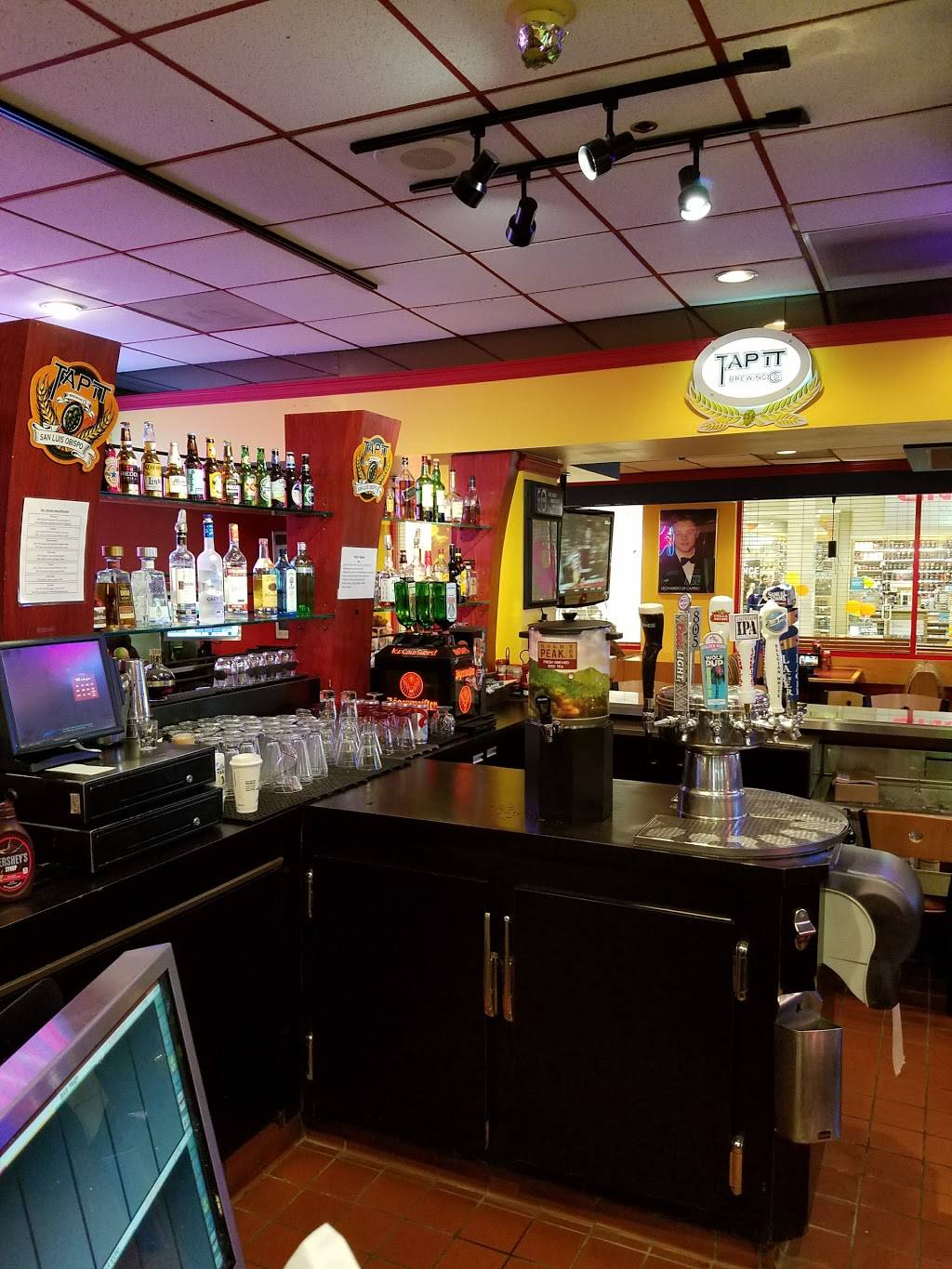 Red Robin Gourmet Burgers and Brews | restaurant | 6600 Topanga Canyon, #49H, Canoga Park, CA 91303, USA | 8188831060 OR +1 818-883-1060