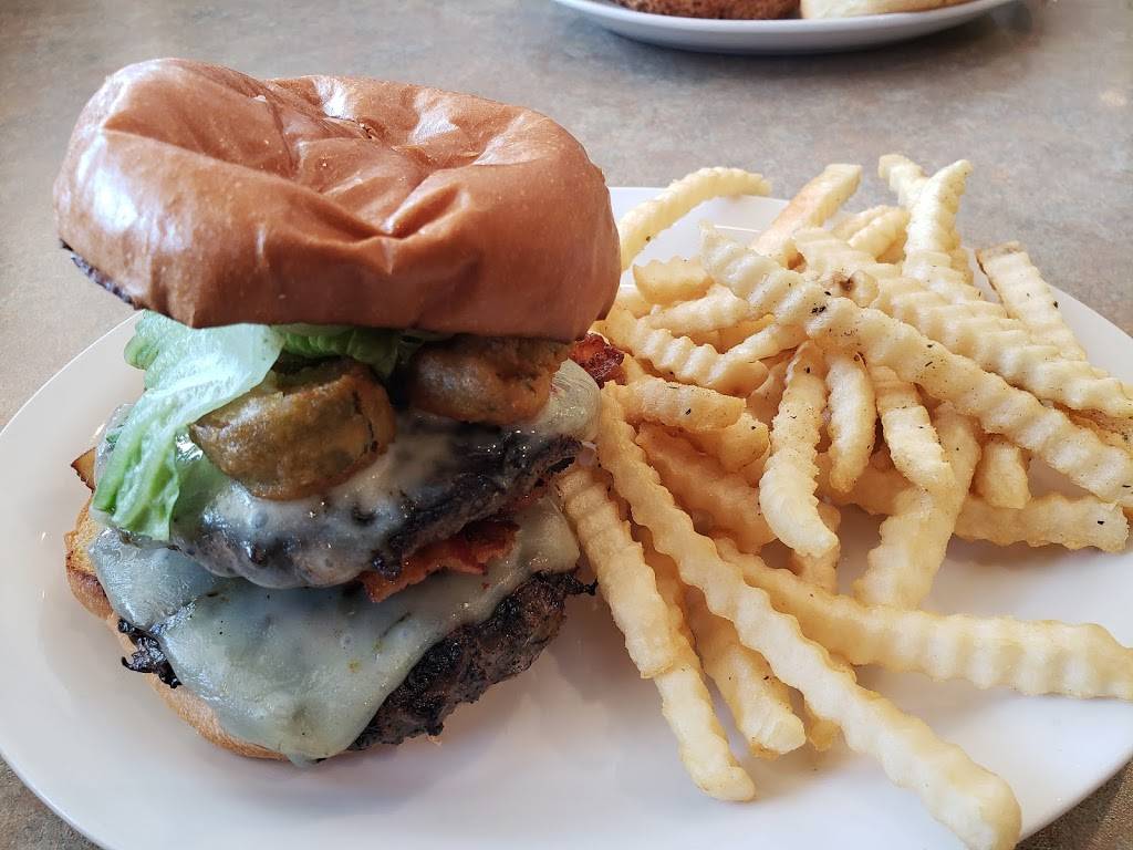 Country Pride | restaurant | 13400 Rogers Dr, Rogers, MN 55374, USA | 7634282277 OR +1 763-428-2277