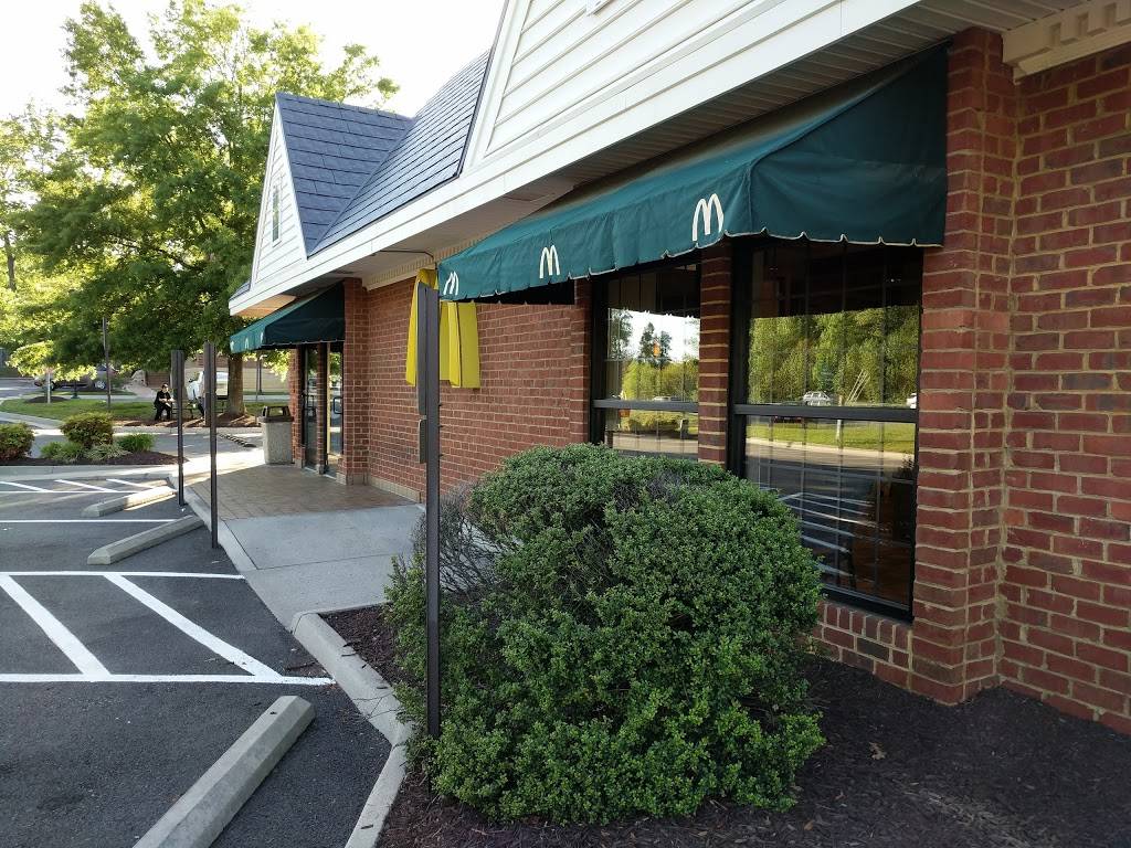 McDonalds | cafe | 9145 Chamberlayne Rd, Mechanicsville, VA 23116, USA | 8047306783 OR +1 804-730-6783