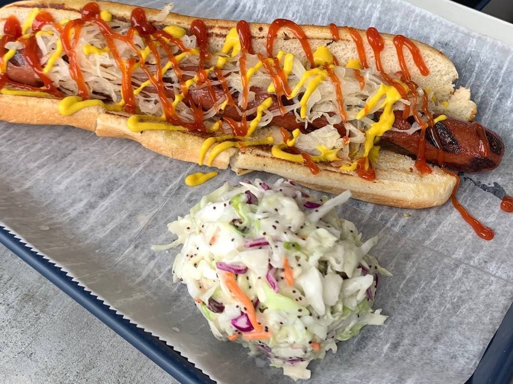 Lucky Fish Beach Bar + Grill | restaurant | 222 N Pompano Beach Blvd, Pompano Beach, FL 33062, USA | 9542479967 OR +1 954-247-9967